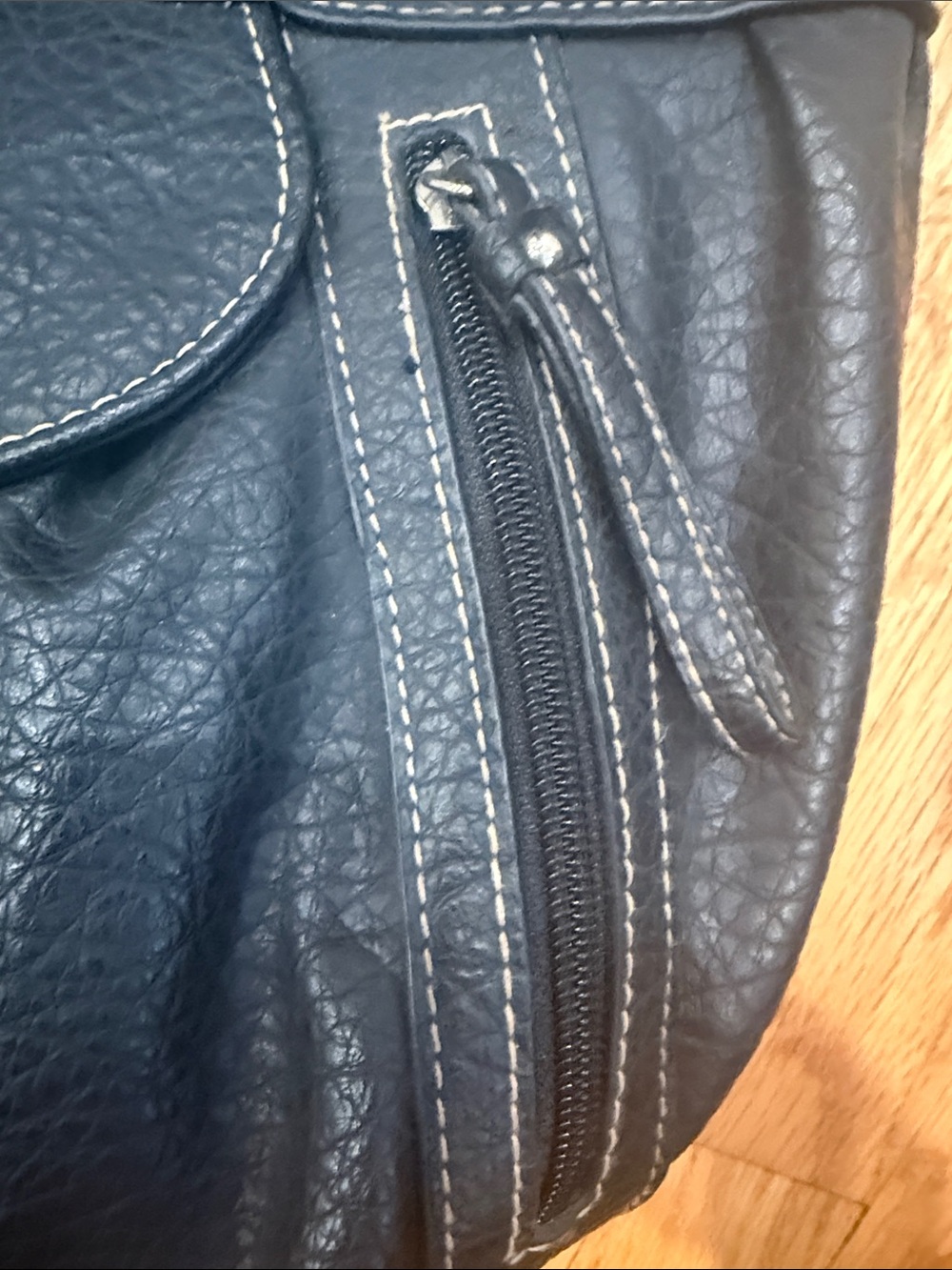 Shoulder bag - Picture 3 of 8